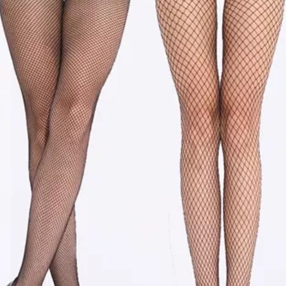 FISHNET STOCKINGS-BLACK- S OR M GAUGE HOLE SIZE-TIGHTS SHEER - Picture 2 of 7